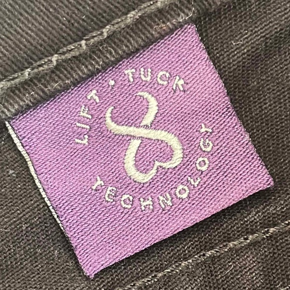 NYDJ Black Cotton Bermuda Shorts | Size: 4 - Picture 3 of 15